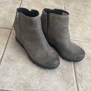 Sorel suede booties
